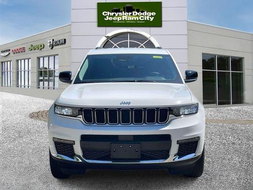 Bright White Clearcoat 2023 Jeep Grand Cherokee L Limited