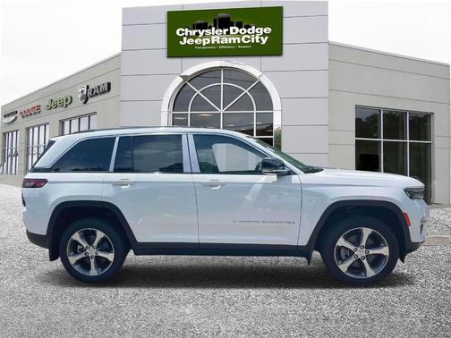 2023 Jeep Grand Cherokee 4xe Base