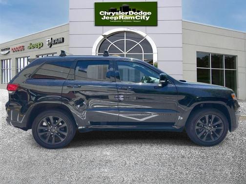Diamond Black 2018 Jeep Grand Cherokee High Altitude