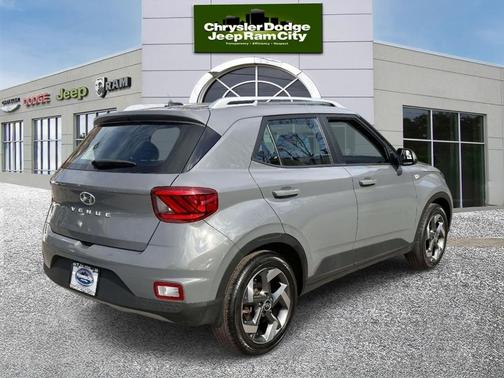 Galactic Gray 2023 Hyundai VENUE SEL