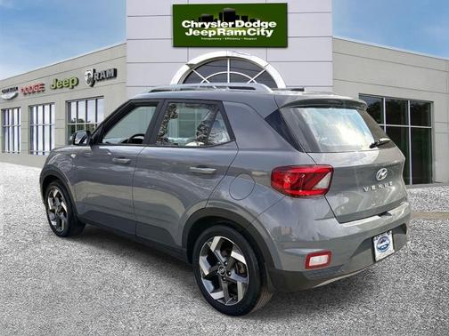 Galactic Gray 2023 Hyundai VENUE SEL
