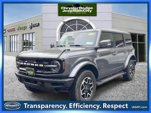 Gray Metallic 2024 Ford Bronco Outer Banks
