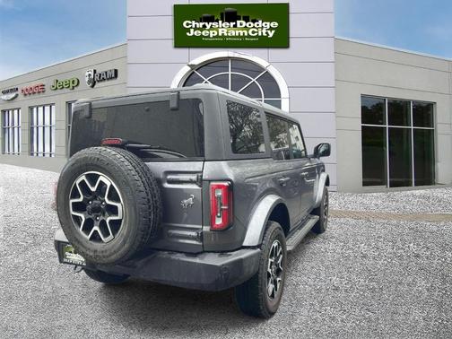Gray Metallic 2024 Ford Bronco Outer Banks
