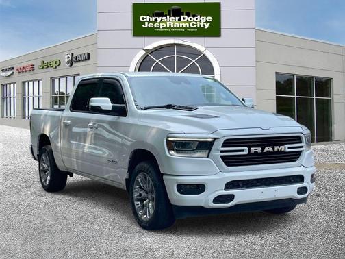 Bright White Clearcoat 2023 RAM 1500 Laramie