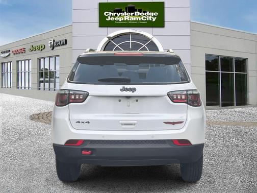 2024 Jeep Compass Trailhawk
