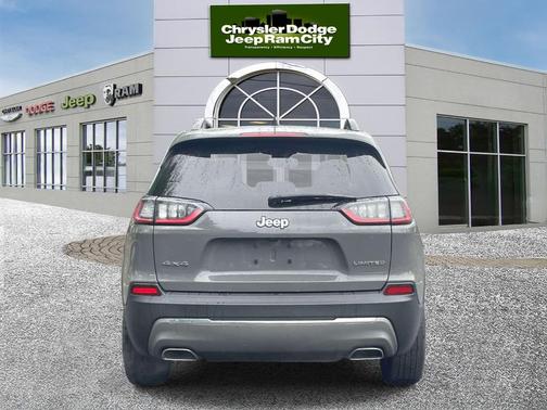 Sting Gray Clearcoat 2022 Jeep Cherokee Limited