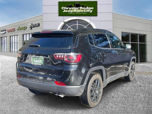 2022 Jeep Compass Altitude