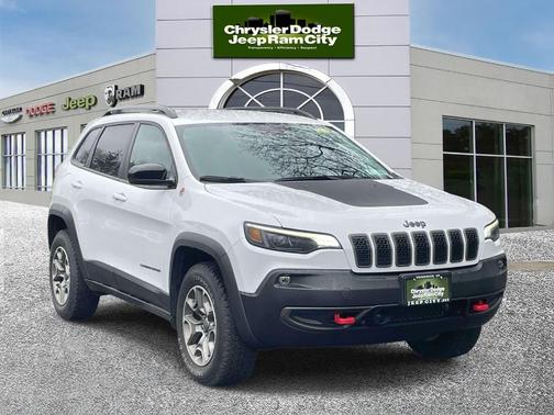 Bright White Clearcoat 2022 Jeep Cherokee Trailhawk