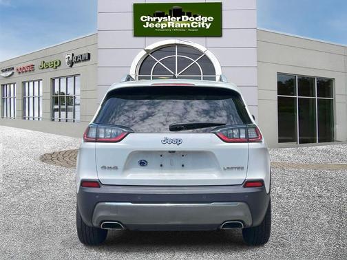 Bright White Clearcoat 2019 Jeep Cherokee Limited