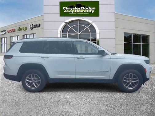 2021 Jeep Grand Cherokee L Laredo