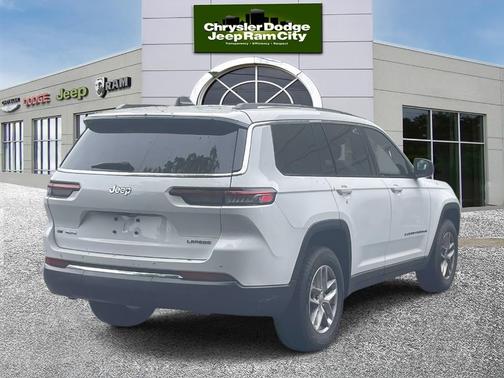 2021 Jeep Grand Cherokee L Laredo