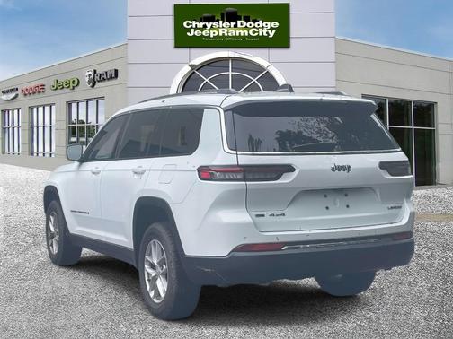 2021 Jeep Grand Cherokee L Laredo