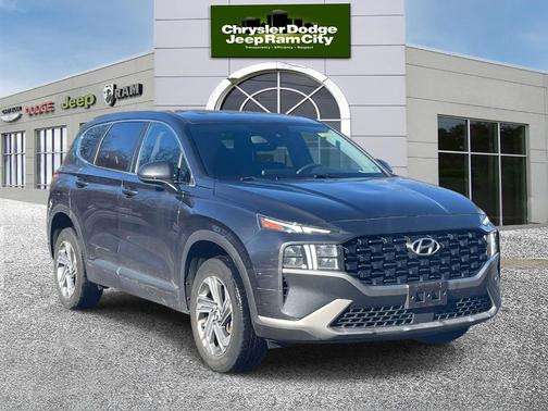 2022 Hyundai SANTA FE SE