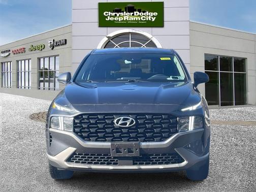 2022 Hyundai SANTA FE SE