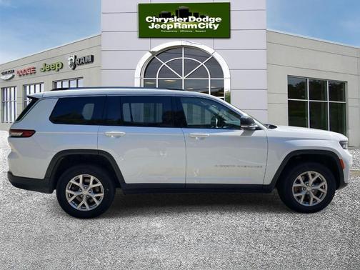 Bright White Clearcoat 2023 Jeep Grand Cherokee L Limited