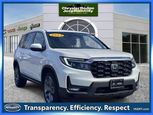 White 2023 Honda Passport EX-L