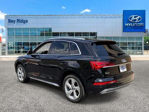 Brilliant Black 2021 Audi Q5 40 Premium Plus