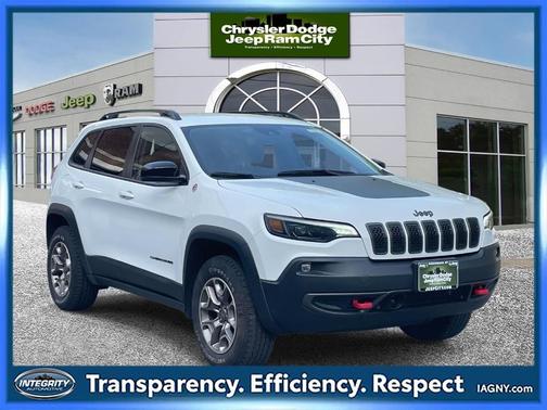 2022 Jeep Cherokee Trailhawk
