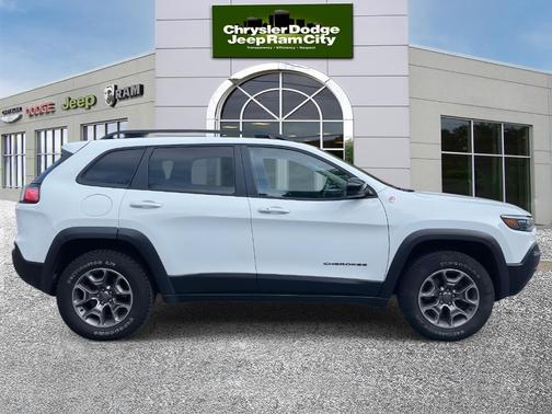 2022 Jeep Cherokee Trailhawk
