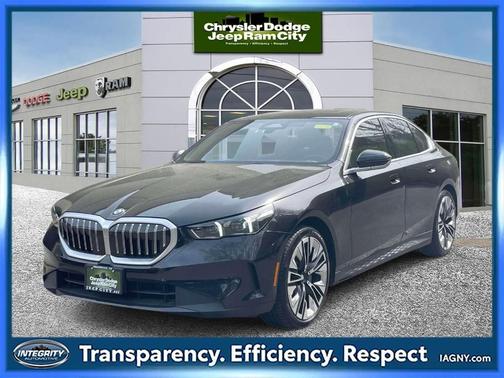 Black Sapphire Metallic 2025 BMW 530 i xDrive