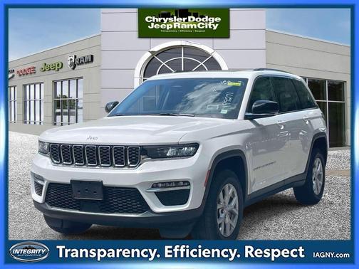 Bright White Clearcoat 2023 Jeep Grand Cherokee Limited