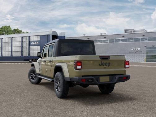 2026 Jeep Gladiator Sport