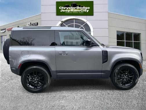 2024 Land Rover Defender P300 S