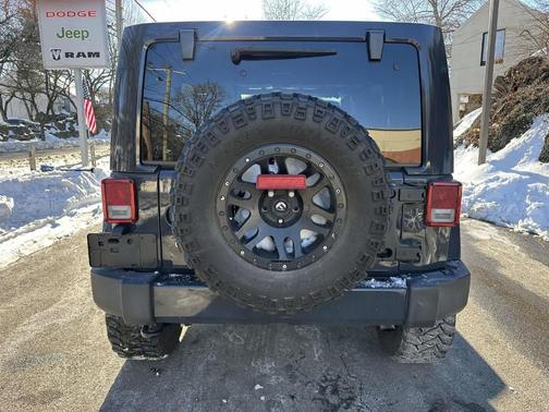 2017 Jeep Wrangler Unlimited Sahara