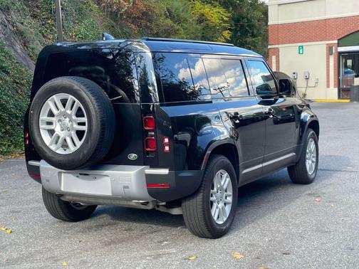 2023 Land Rover Defender 110 S