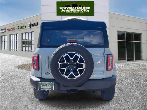 2022 Ford Bronco Outer Banks