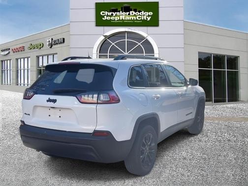2022 Jeep Cherokee Altitude