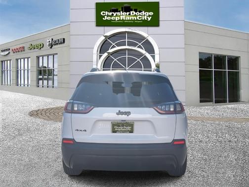 2022 Jeep Cherokee Altitude