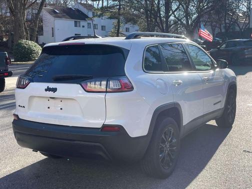 2022 Jeep Cherokee Altitude