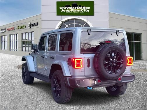2024 Jeep Wrangler 4xe Sahara