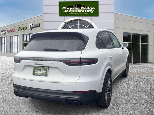White 2023 Porsche Cayenne Platinum Edition