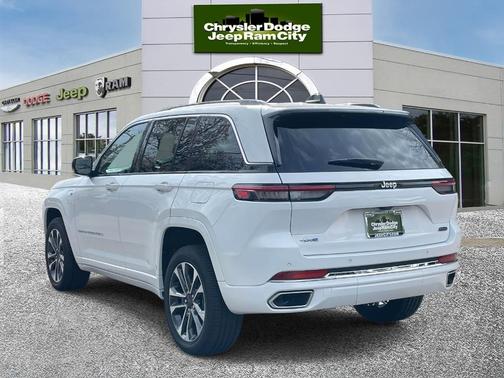 2024 Jeep Grand Cherokee 4xe Overland