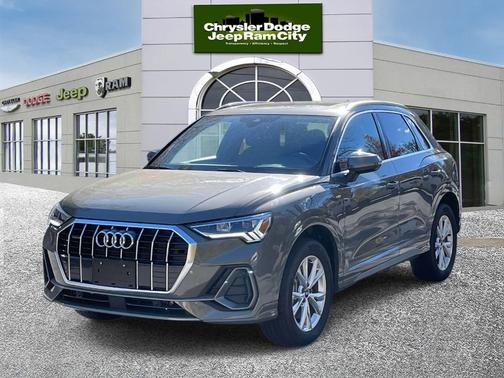 2025 Audi Q3 45 S line Premium