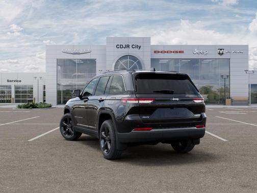 Diamond Black 2026 Jeep Grand Cherokee Limited