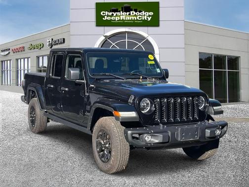 2023 Jeep Gladiator Sport