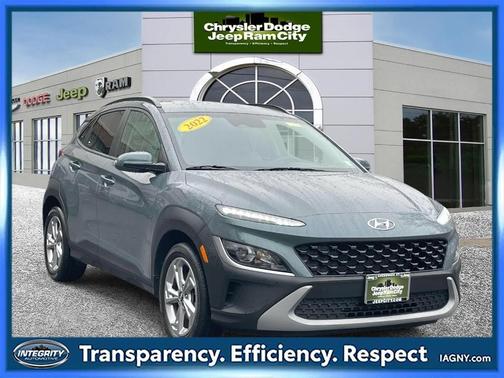 2022 Hyundai KONA SEL
