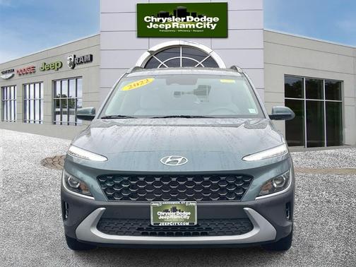 2022 Hyundai KONA SEL
