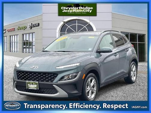 2022 Hyundai KONA SEL