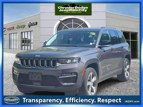 Metallic 2023 Jeep Grand Cherokee Limited
