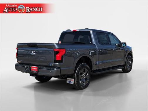 2025 Ford F-150 Lightning Flash