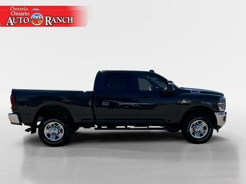 2025 RAM 2500 Tradesman Crew Cab 4x4 6'4' Box