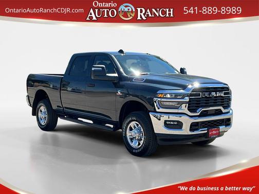 2025 RAM 2500 Tradesman Crew Cab 4x4 6'4' Box