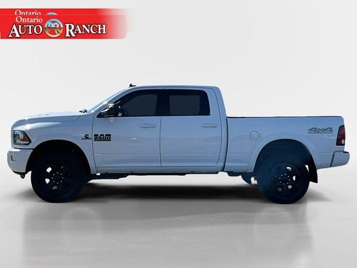 2017 RAM 2500 Laramie Crew Cab 4x4 6'4' Box
