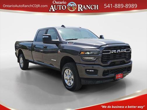 2025 RAM 3500 Big Horn Crew Cab 4x4 8' Box
