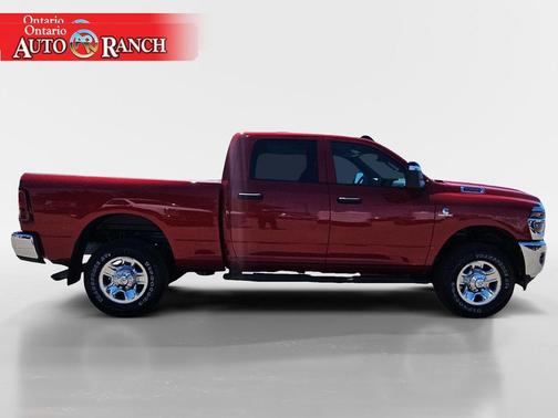 2025 RAM 2500 Tradesman Crew Cab 4x4 6'4' Box