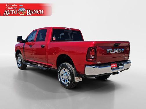 2025 RAM 2500 Tradesman Crew Cab 4x4 6'4' Box